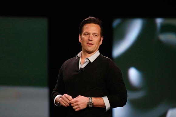 Phil Spencer confirma que Xbox One seguirá actualizándose mensualmente.