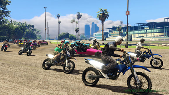 Las partidas llegan a 30 jugadores, pero aún no lo podemos ver en ningún stream de GTA V en directo. Las partidas llegan a 30 jugadores, pero aún no lo podemos ver en ningún stream de GTA V en directo.
