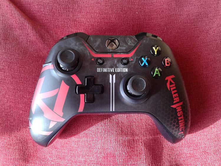 Pegatina de Killer Instinct con motivo del FanFest... Pegatina de Killer Instinct con motivo del FanFest...